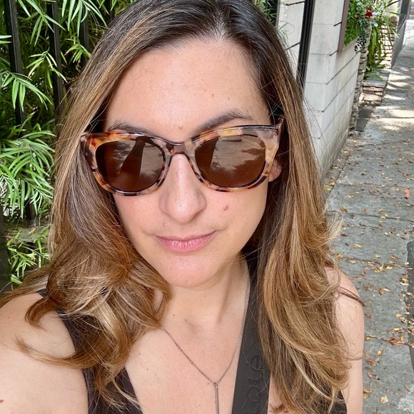 Meet your Posher, Holly - Picture 1 of 1